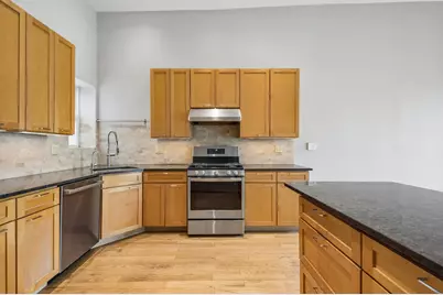 1526 W Birchwood Avenue #4E, Chicago, IL 60626 - Photo 9