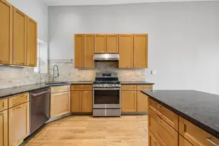 1526 W Birchwood Ave, Chicago, IL 60626 - Photo 9