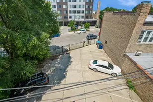1526 W Birchwood Ave, Chicago, IL 60626 - Photo 29