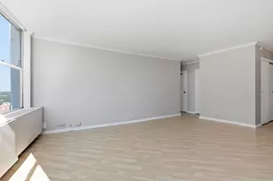 5757 N Sheridan Rd, Chicago, IL 60660 - Photo 13