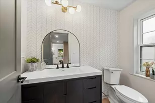 1708 N 73rd Ct, Elmwood Park, IL 60707 - Photo 11