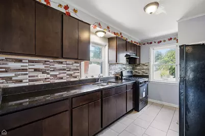 524 W 127th Place, Chicago, IL 60628 - Photo 5