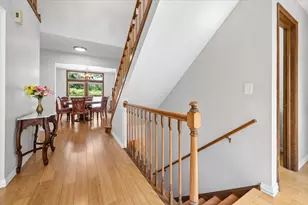 140 N Fiore Pkwy, Vernon Hills, IL 60061 - Photo 3