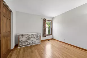 140 N Fiore Pkwy, Vernon Hills, IL 60061 - Photo 19