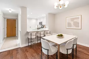 6959 N Ridge Blvd, Chicago, IL 60645 - Photo 13