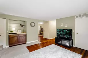 716 Dorchester Dr, Bolingbrook, IL 60440 - Photo 11