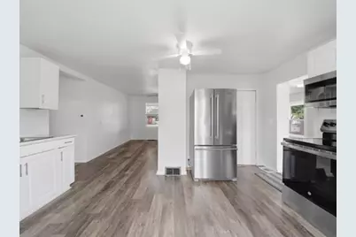 322 E Carroll Street, Lanark, IL 61046 - Photo 5