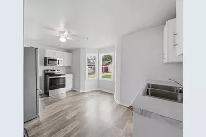 322 E Carroll Street, Lanark, IL 61046 - Photo 7