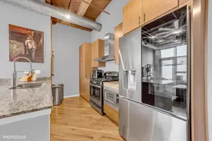 1040 W Adams St, Chicago, IL 60607 - Photo 9