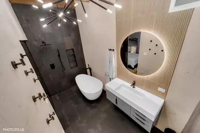 1040 W Adams Street #422, Chicago, IL 60607 - Photo 21