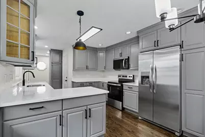 701 Love Street, Elk Grove Village, IL 60007 - Photo 9