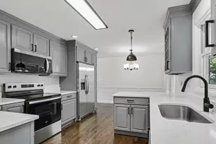 701 Love St, Elk Grove Village, IL 60007 - Photo 11