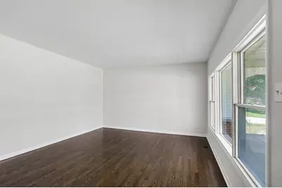 701 Love Street, Elk Grove Village, IL 60007 - Photo 5