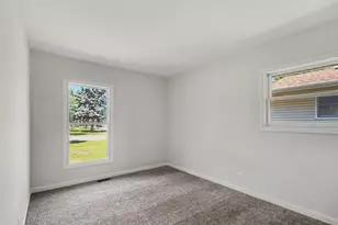 701 Love St, Elk Grove Village, IL 60007 - Photo 15