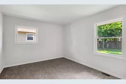 701 Love Street, Elk Grove Village, IL 60007 - Photo 17