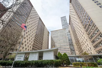 3950 N Lake Shore Drive #526, Chicago, IL 60613 - Photo 1
