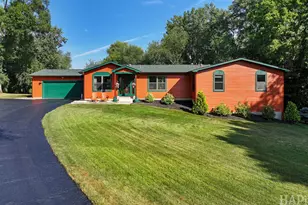 1375 Dunns Ct, Fox Lake, IL 60020 - Photo 1
