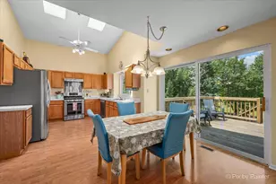 1041 Noelle Bend, Lake in the Hills, IL 60156 - Photo 15