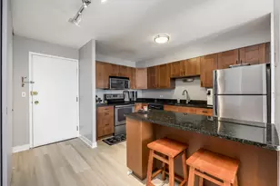 1660 N La Salle Dr, Chicago, IL 60614 - Photo 9