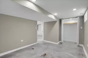 9606 S Eggleston Ave, Chicago, IL 60628 - Photo 27