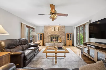 6001 Sedgley Court, Burr Ridge, IL 60527 - Photo 7