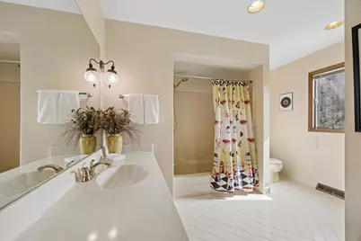 6001 Sedgley Court, Burr Ridge, IL 60527 - Photo 23
