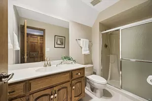 6001 Sedgley Ct, Burr Ridge, IL 60527 - Photo 19