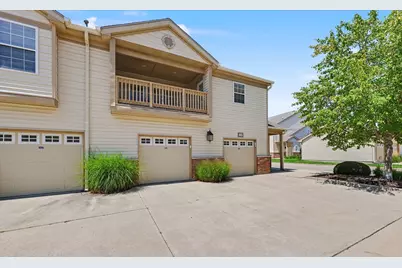 3774 Thornhill Circle #A5, Champaign, IL 61822 - Photo 3