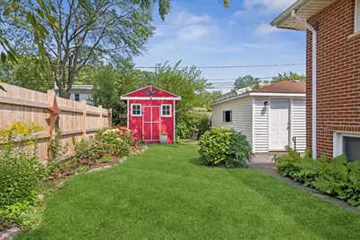1041 Longmeadow Drive, Glenview, IL 60025 - Photo 21