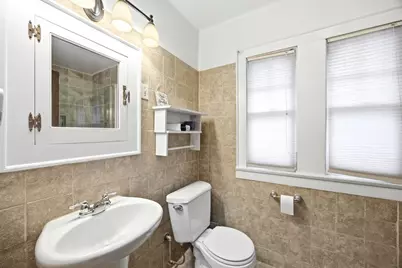 186 N Du Bois Avenue, Elgin, IL 60123 - Photo 39