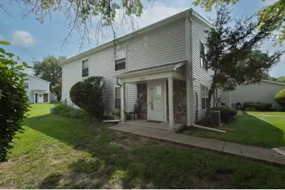 1380 N Glen Circle #B, Aurora, IL 60506 - Photo 1