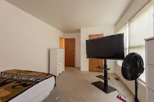 1380 N Glen Cir, Aurora, IL 60506 - Photo 17