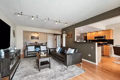 828 Graceland Avenue #404, Des Plaines, IL 60016 - Photo 9