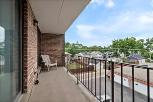 828 Graceland Ave, Des Plaines, IL 60016 - Photo 21