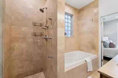 2220 N Seeley Avenue #2, Chicago, IL 60647 - Photo 17