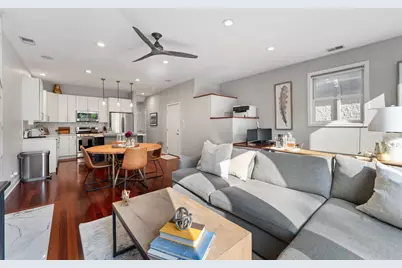 2220 N Seeley Avenue #2, Chicago, IL 60647 - Photo 11