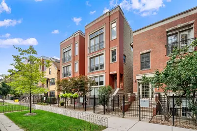 2220 N Seeley Avenue #2, Chicago, IL 60647 - Photo 1