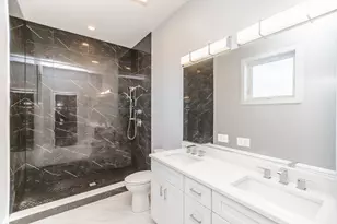 2018 S Loomis St, Chicago, IL 60608 - Photo 13