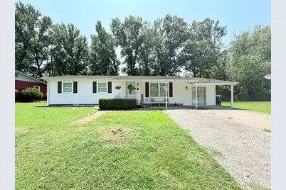 81 Dallas Drive, Harrisburg, IL 62946 - Photo 1