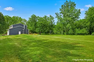 2711 Old Oak Dr, McHenry, IL 60050 - Photo 3