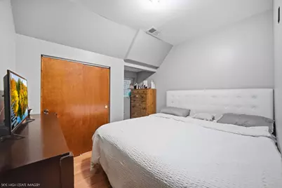 1332 N Harding Avenue, Chicago, IL 60651 - Photo 13