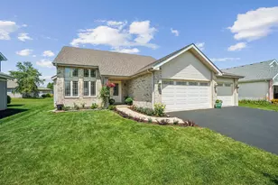 285 Woodbridge Ln, Beecher, IL 60401 - Photo 1