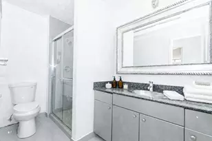 4170 N Marine Dr, Chicago, IL 60613 - Photo 25