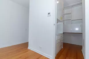 4170 N Marine Dr, Chicago, IL 60613 - Photo 13