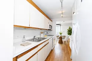4170 N Marine Dr, Chicago, IL 60613 - Photo 13
