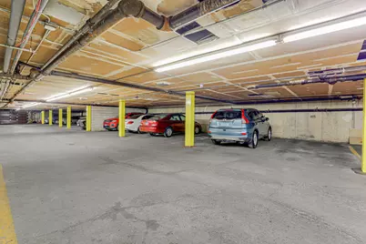 8640 Waukegan Road #425, Morton Grove, IL 60053 - Photo 17