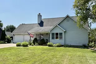 3431 E Cleveland St, Ladd, IL 61329 - Photo 1