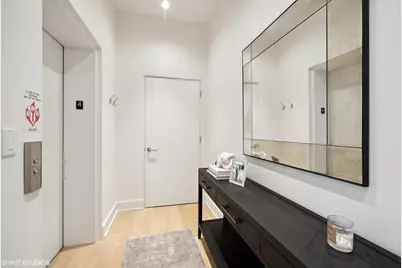 747 N Clark Street #401, Chicago, IL 60654 - Photo 15