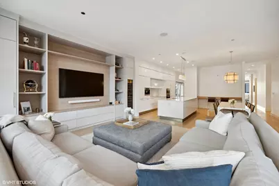 747 N Clark Street #401, Chicago, IL 60654 - Photo 9