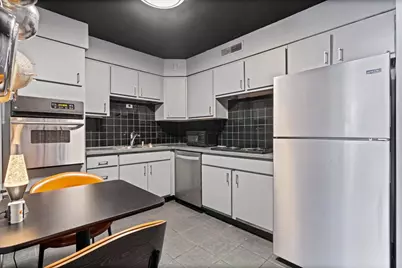 5855 N Sheridan Road #19G, Chicago, IL 60660 - Photo 9